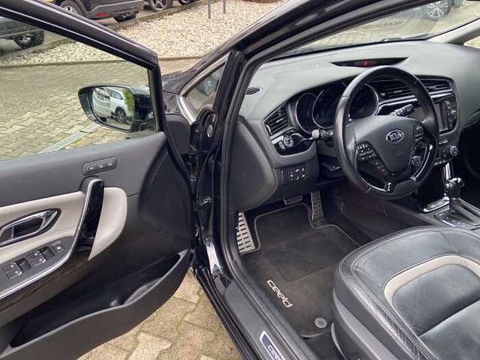 Kia Ceed 1.6 GDI DCT Platinum Edition Automatik