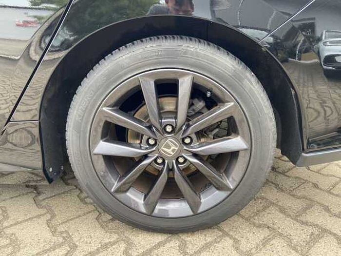 Honda Civic 1.0 Turbo Elegance / Allwetterreifen