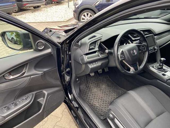 Honda Civic 1.0 Turbo Elegance / Allwetterreifen