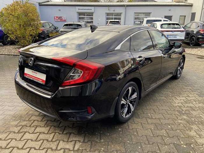 Honda Civic 1.5 i-VTEC Turbo Automatik Executive
