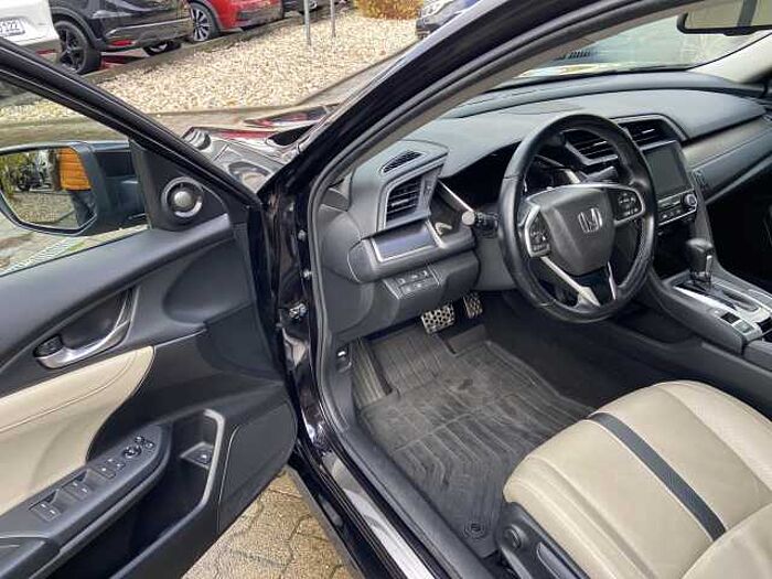 Honda Civic 1.5 i-VTEC Turbo Automatik Executive