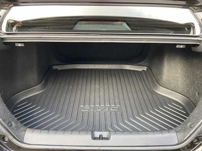 Honda Civic 1.5 i-VTEC Turbo Automatik Executive