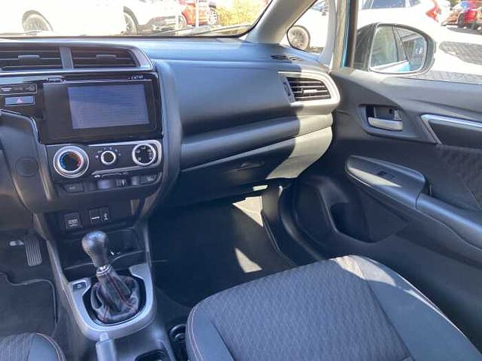 Honda Jazz 1.5 i-VTEC Dynamic / Navigation