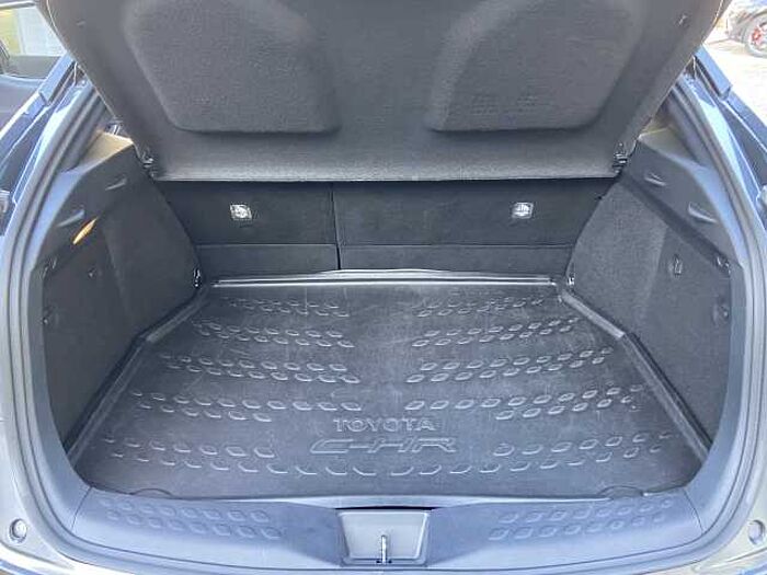 Toyota C-HR Hybrid 2.0 Team Deutschland / AHK