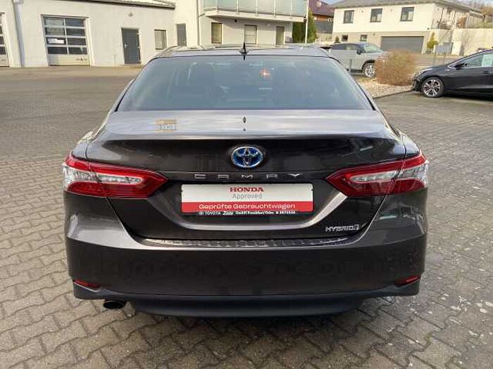 Toyota Camry 2.5 Hybrid Executive inkl. Winterräder