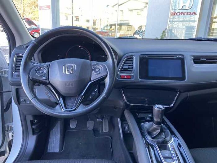 Honda HR-V 1.5 i-VTEC Elegance / Allwetterreifen