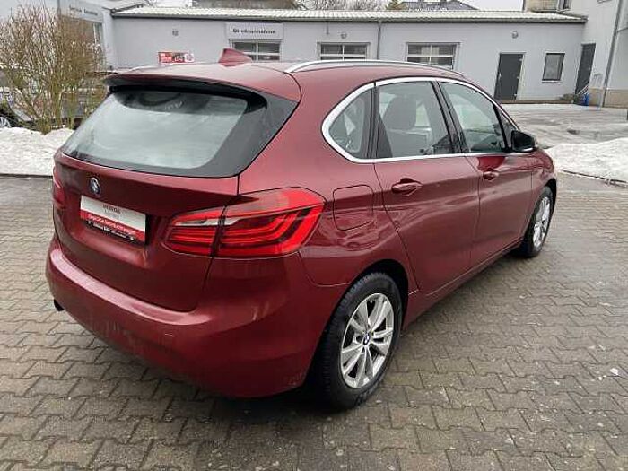 BMW 218i Active Tourer Automatik Advantage