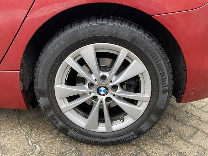 BMW 218i Active Tourer Automatik Advantage