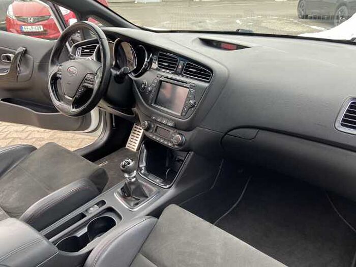 Kia pro Ceed 1.6 T-GDI GT-Track / Allwetterreifen