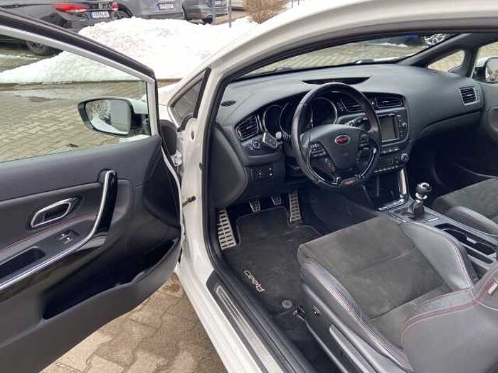 Kia pro Ceed 1.6 T-GDI GT-Track / Allwetterreifen