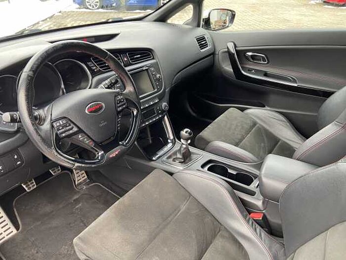 Kia pro Ceed 1.6 T-GDI GT-Track / Allwetterreifen