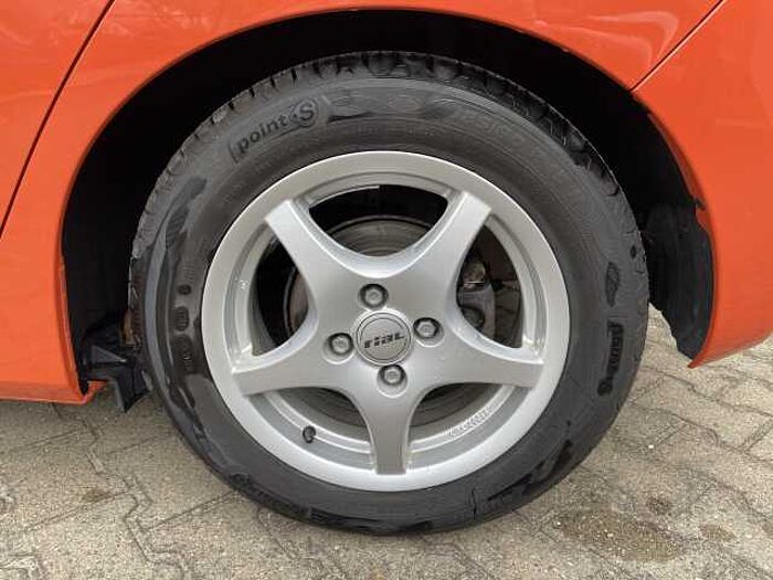 Honda Jazz 1.3 i-VTEC Trend PDC / inkl. Winterräder