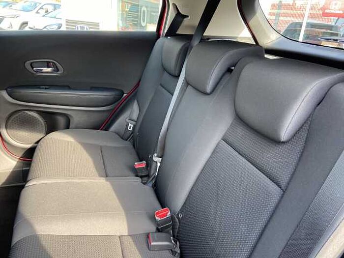 Honda HR-V 1.5 i-VTEC Comfort / Navigationssystem