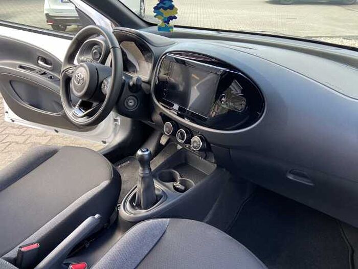 Toyota Aygo X Business Edition