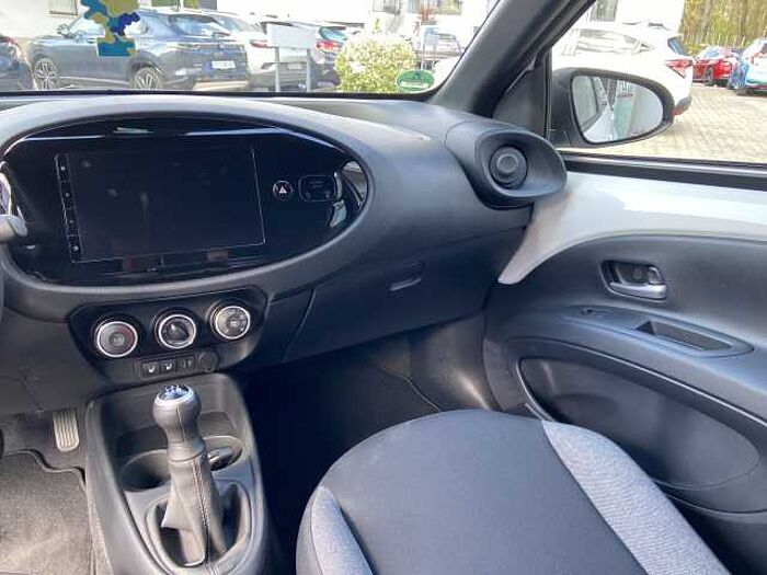 Toyota Aygo X Business Edition