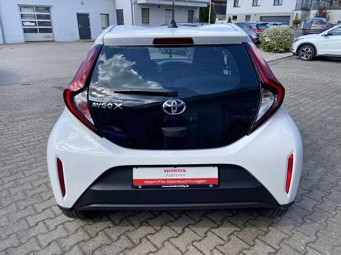 Toyota Aygo X Business Edition
