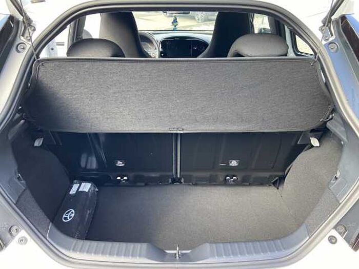 Toyota Aygo X Business Edition