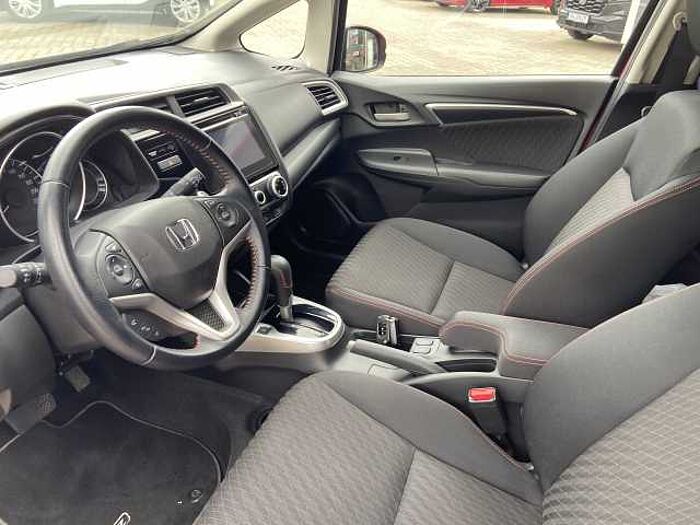 Honda Jazz 1.5 Dynamic Automatik Navigation