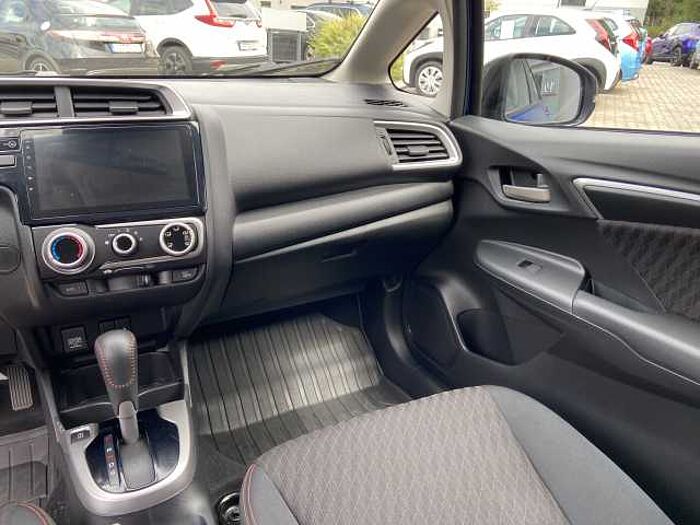 Honda Jazz 1.5 Dynamic Automatik Navigation