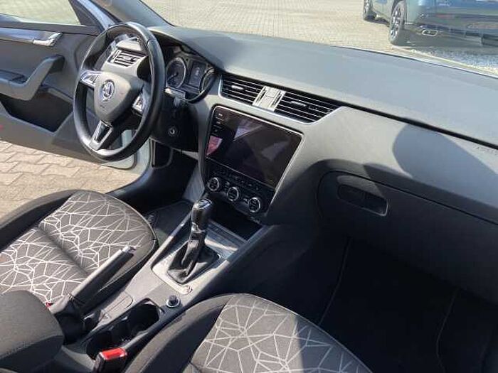 SKODA Octavia III Combi 1.5 TSI ACT DSG Clever NAVI