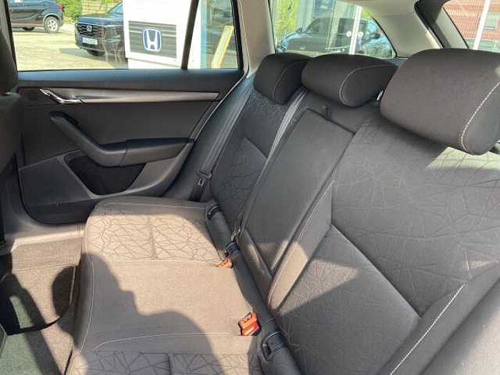 SKODA Octavia III Combi 1.5 TSI ACT DSG Clever NAVI