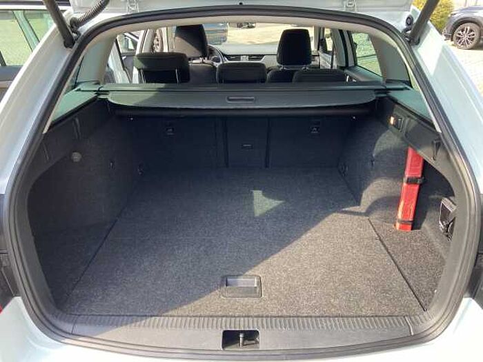 SKODA Octavia III Combi 1.5 TSI ACT DSG Clever NAVI