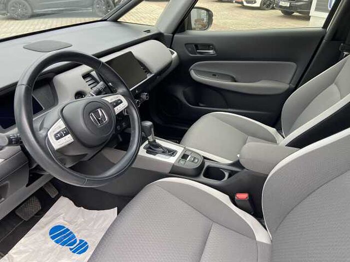 Honda Jazz 1.5 i-MMD Crosstar Executive / Winterräder
