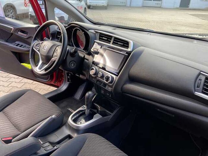 Honda Jazz 1.5 Dynamic Automatik Navigation