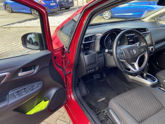 Honda Jazz 1.5 Dynamic Automatik Navigation