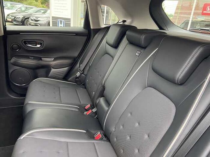Honda ZR-V Hybrid e:HEV 2.0 i-MMD Sport Allwetter