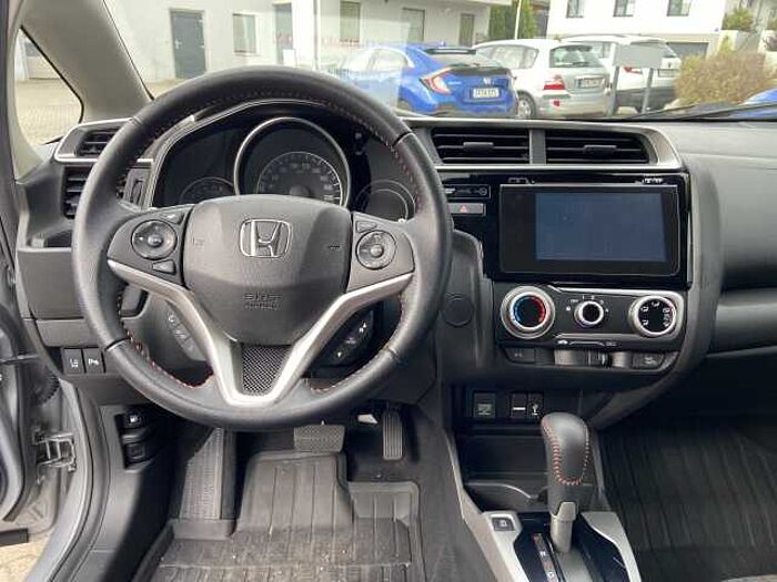 Honda Jazz 1.5 Dynamic Automatik Navigation