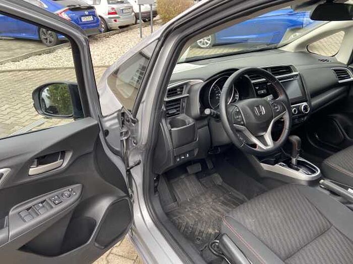 Honda Jazz 1.5 Dynamic Automatik Navigation
